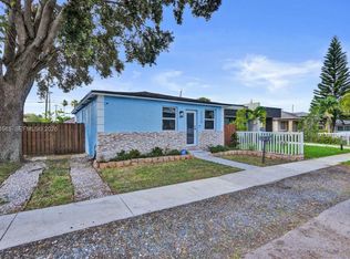 2220 Hope St, Hollywood, FL 33020