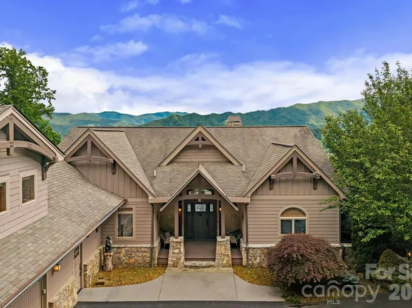 241 Glen Eagle Dr, Waynesville, NC 28786