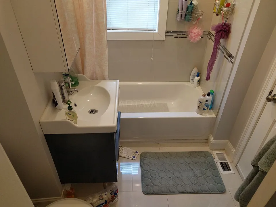 64 Winchester St #55