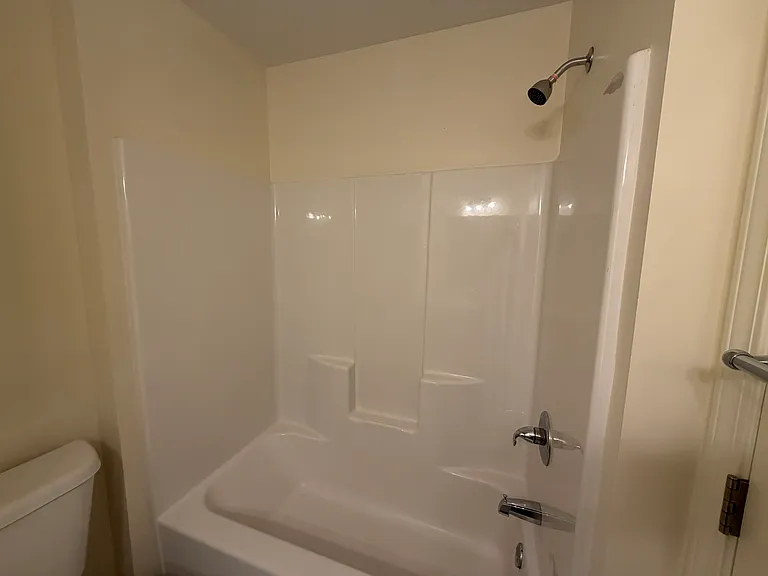 283 Lake St #B — Photo 20