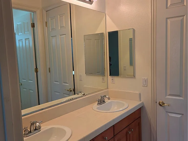 17568 Cloverdale Way — Photo 22