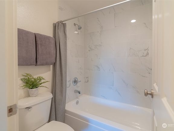 5th image of 28712 18th Ave S APT X304