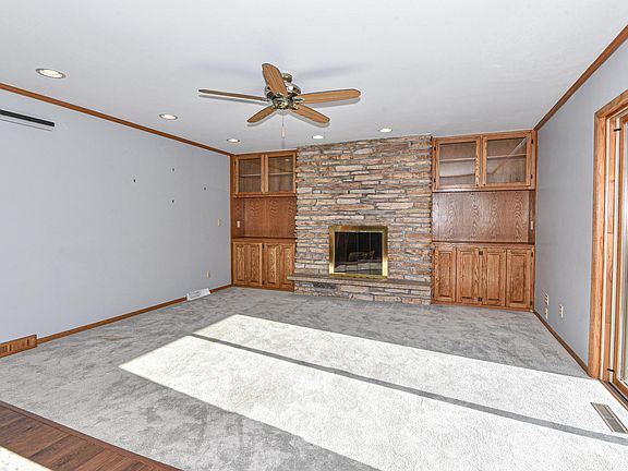 3rd image of 5740 S 124th St