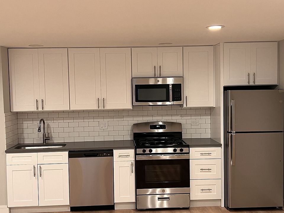 1st image of 1455 W Summerdale Ave #1457-G
