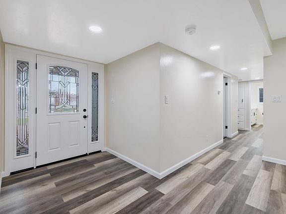 5th image of 2931 W Vassar Avenue