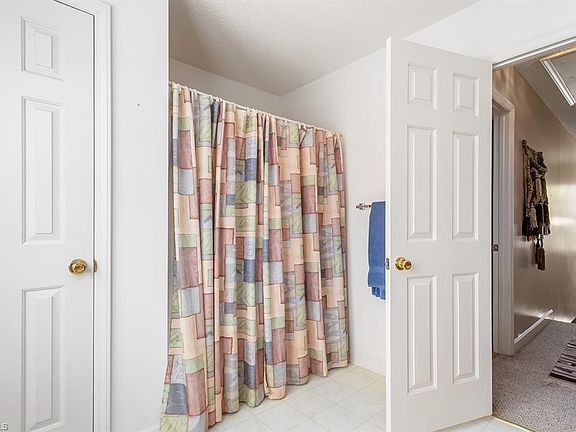 30th image of this home