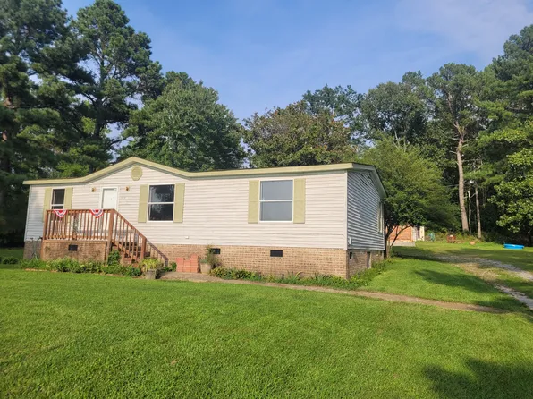 1578 Rolling Acres Rd, Emporia, VA 23847