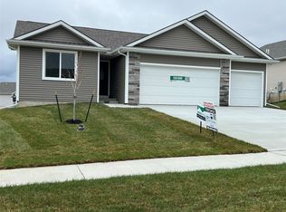 2702 22nd St SW, Altoona, IA 50009