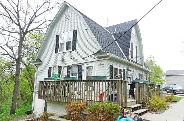 2nd image of 211 Minnesota St E