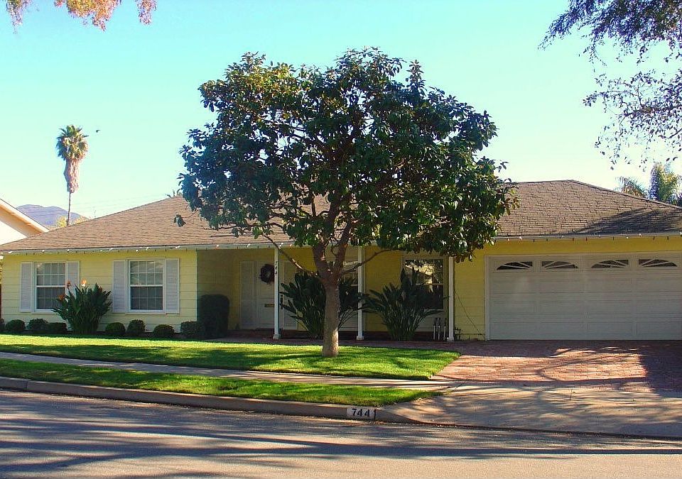 1st image of 744 Dorado Dr