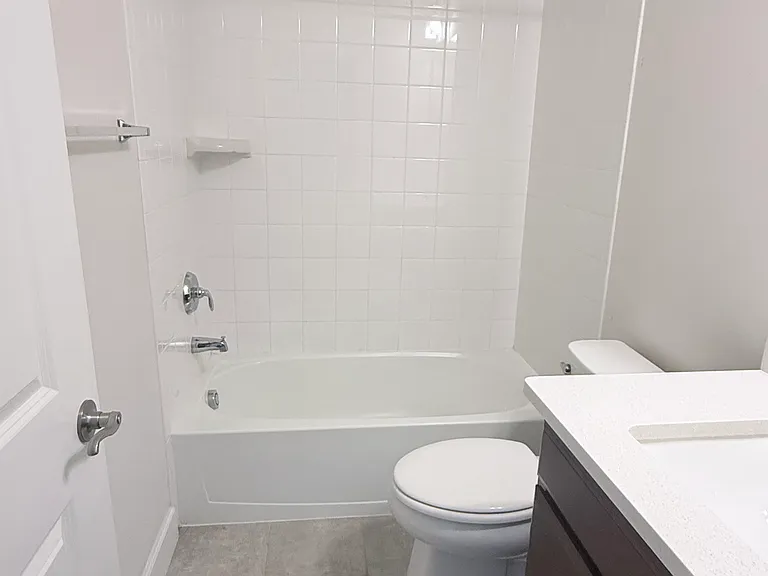 3511 Carnaby St — Photo 33
