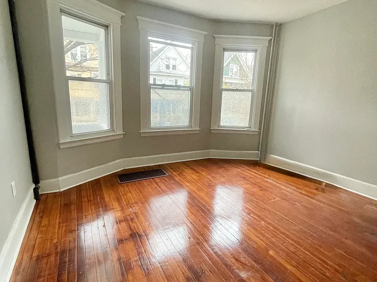 48 Pardee Pl — Photo 4