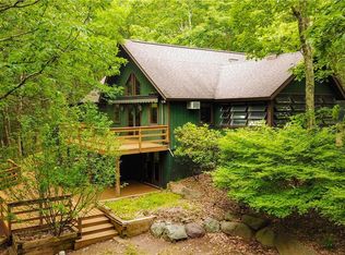 203 Deer Trail Dr, Saylorsburg, PA 18353