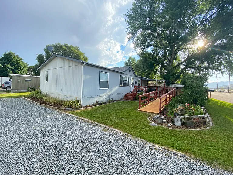 1383 Fair St #4 — Photo 4