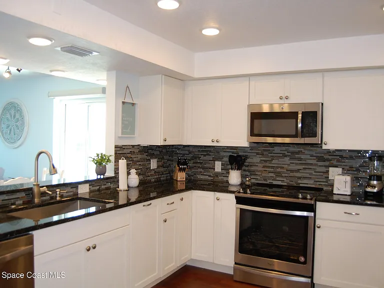1700 Commodore Blvd #1305 — Photo 11