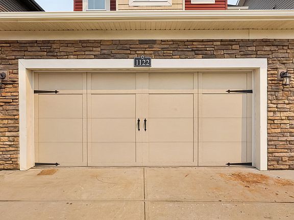 5th image of 1122 Allendale Cres
