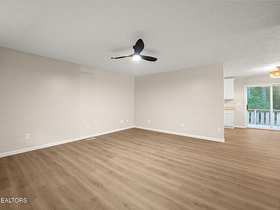 3rd image of 5212 Cheyenne Dr