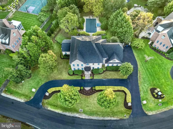 1109 Marlene Ln, Great Falls, VA 22066