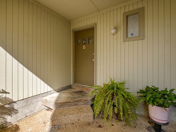 2nd image of 1914 Larette Dr APT B