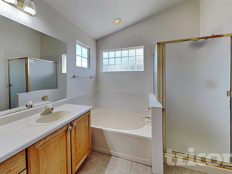 5389 S Bahama Ct — Photo 11