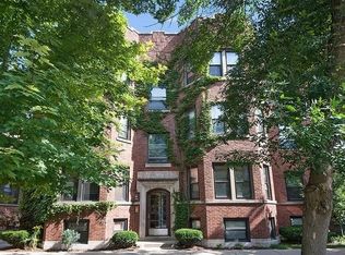 1308 W Waveland Ave #3, Chicago, IL 60613