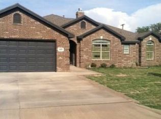 610 Locust St, Idalou, TX 79329