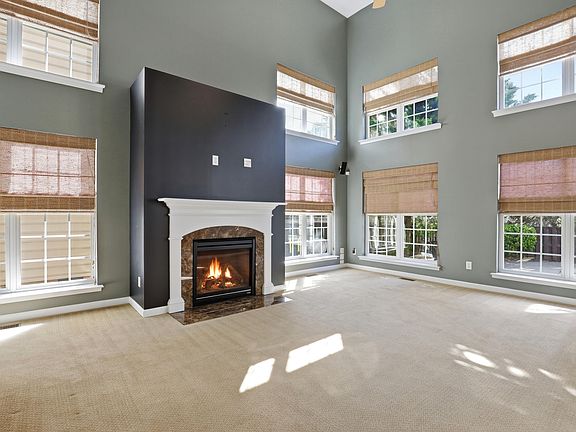 4th image of 2202 Spacious Skies St