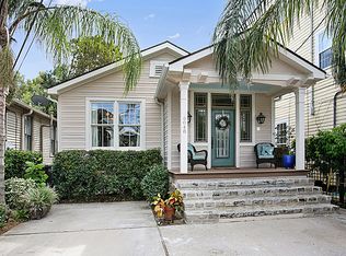 6046 Laurel St, New Orleans, LA 70118