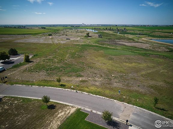 4th image of 18 Lakeview Cir