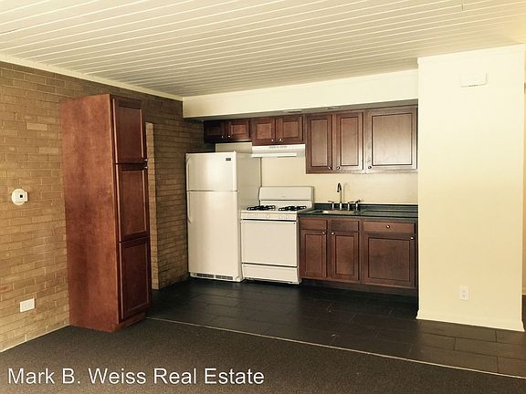 4th image of 1646 2nd St APT 8