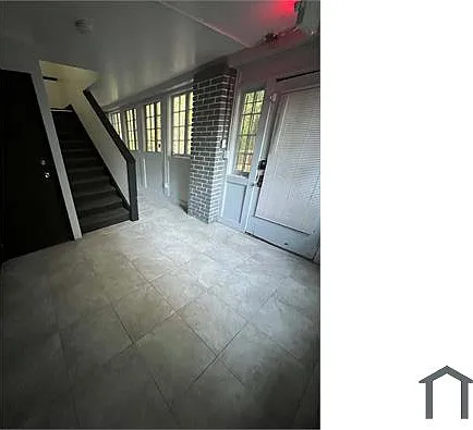 1251 Ansel Rd — Photo 6