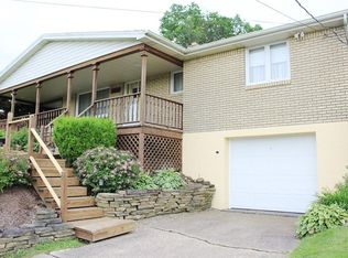 120 Warren St, Bentleyville, PA 15314