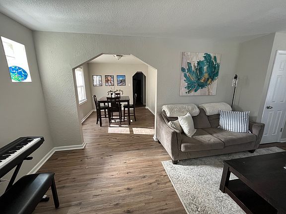 4th image of 1419 Collins Ave