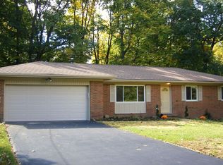 1086 Broadmoor Rd, Macedonia, OH 44056