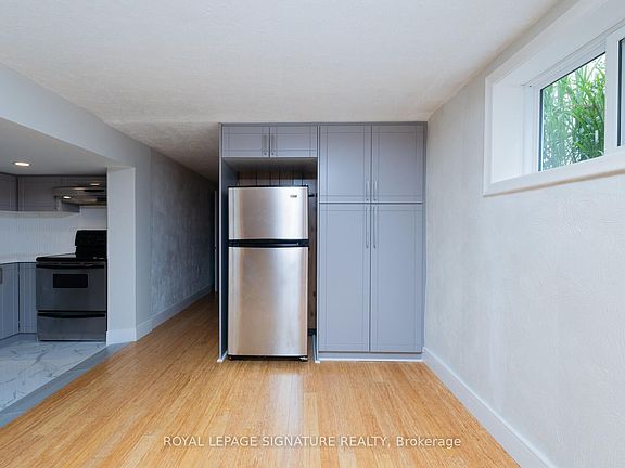 2nd image of 263 Hounslow Ave #Basement
