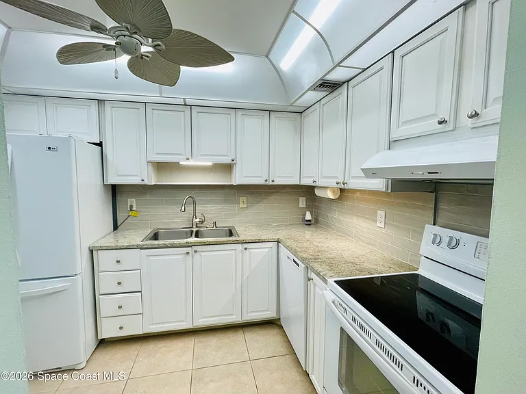 2700 N Highway A1A #1-202 — Photo 6