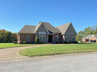 5001 Nottingham Ln, Hopkinsville, KY 42240