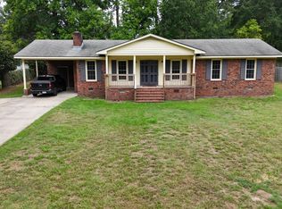 2010 Westwood Dr, Kinston, NC 28504