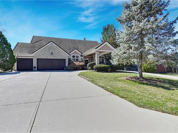 207 W 128th St, Kansas City, MO 64145