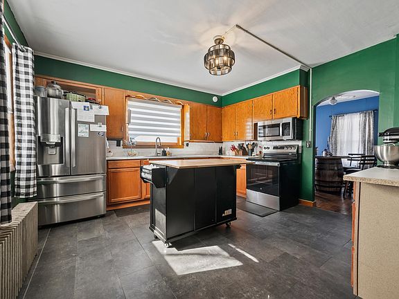 2nd image of 66 Spruce Street
