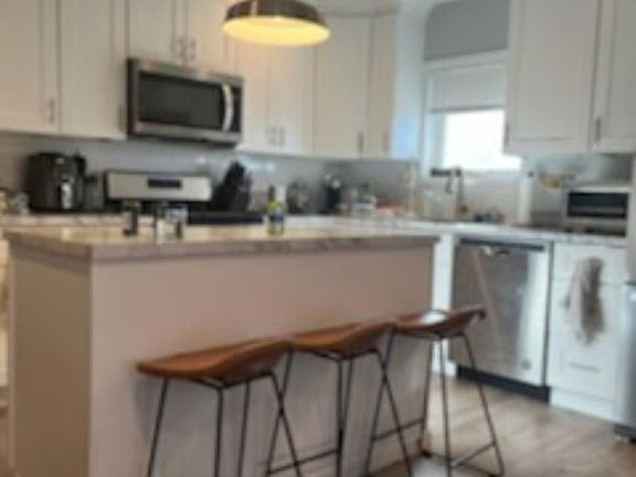 5th image of 616 E Broadway #5E