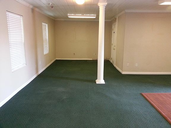 4th image of 8328 Auburn Blvd