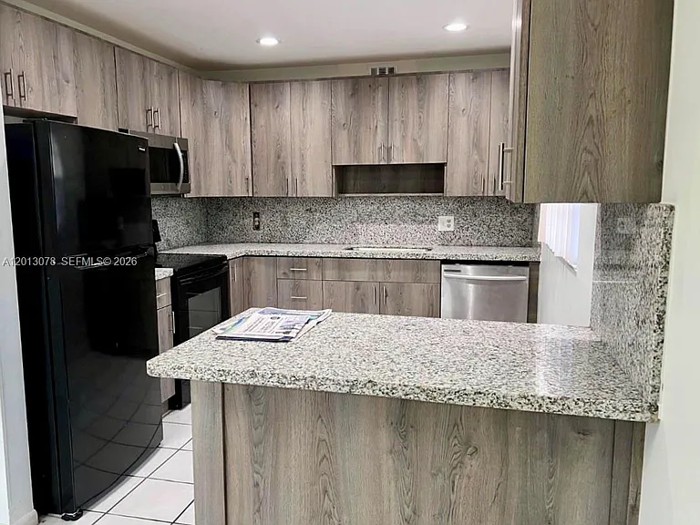 150 SW 134th Way #314R — Photo 6