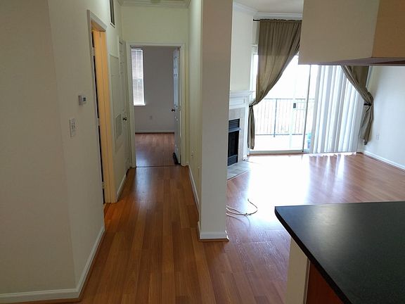 4th image of 19609 Galway Bay Cir APT 401
