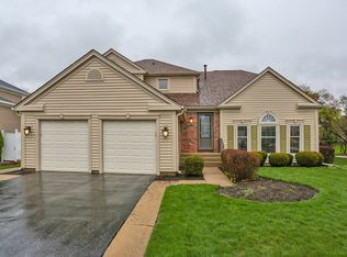 1838 Maine Dr, Elk Grove Village, IL 60007