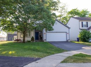 2153 Winding Hollow Dr, Grove City, OH 43123