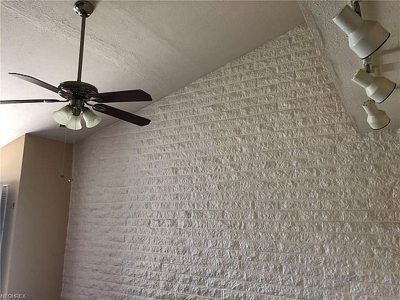 4th image of 21908 River Oaks Dr #B4