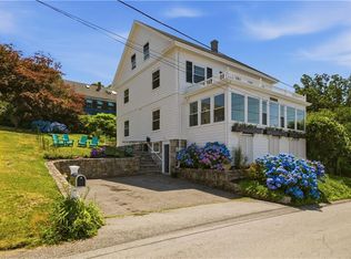 88 Hillside Ave, Tiverton, RI 02878
