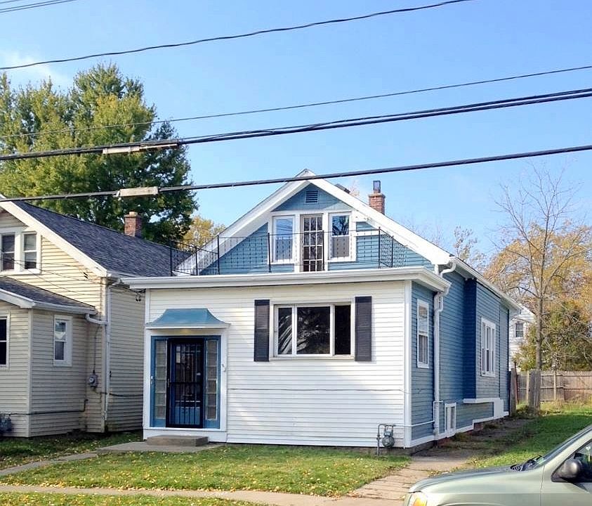 1st image of 56 E End Ave