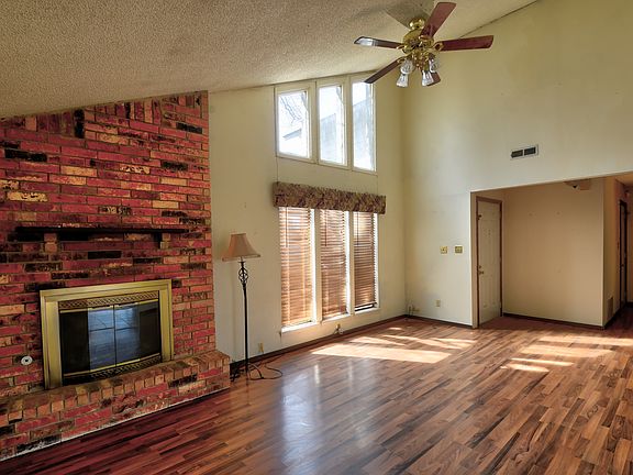 5th image of 557 W 148th St S